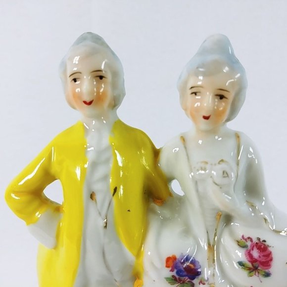 Colonial Couple Figurine Statue Gold Gilded Made in Japan 6.75" Tall - Picture 5 of 8